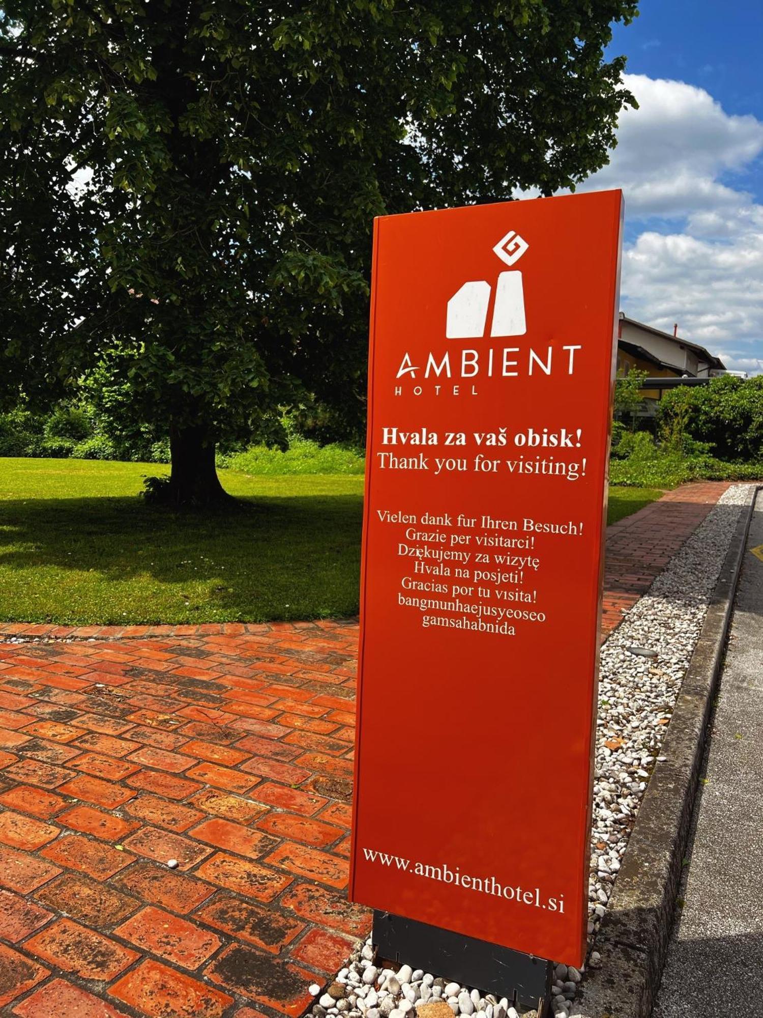 Ambient Hotel Domžale Exteriör bild